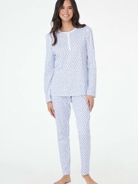 Cozy Long-Sleeve Heart Print Pajama Set - White & Blue